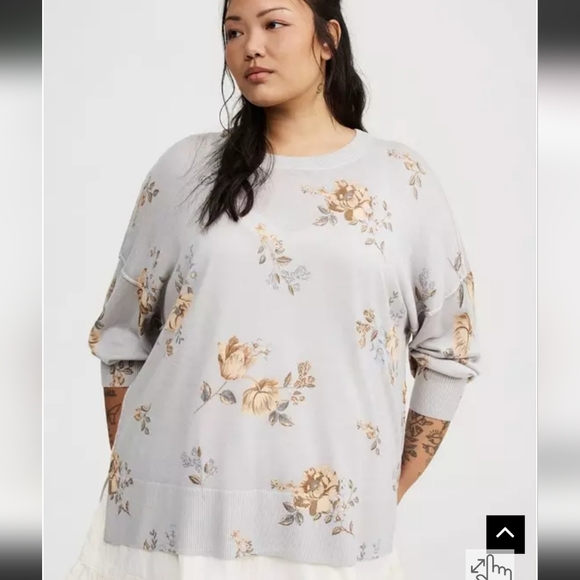 Torrid Light Gray Sweater with Cream Floral Accents - Picture 5 of 7